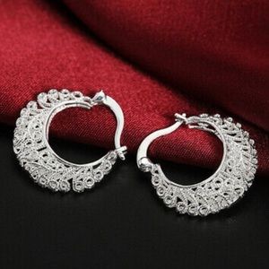 Nee 925 Sterling silver Earrings